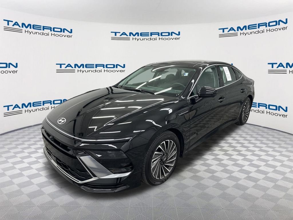 Used 2026 Hyundai Sonata Limited FWD image 1
