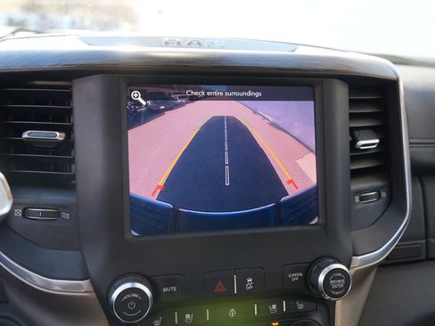 Used 2019 RAM 2500 Laramie AWD/4WD image 35