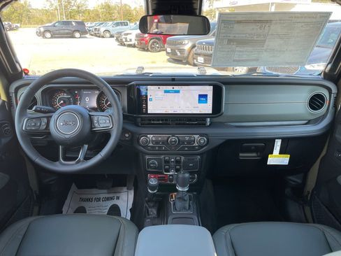 New 2025 Jeep Gladiator Mojave w/ Convenience Group image 29