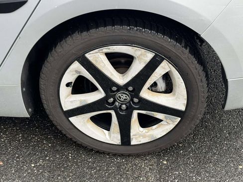 Used 2017 Toyota Prius Four Touring FWD image 10