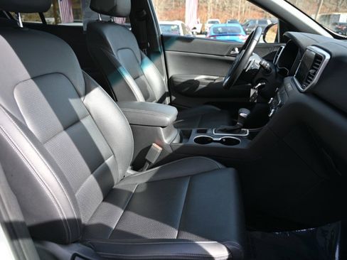 Used 2022 Kia Sportage Nightfall Edition image 21