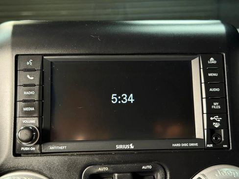 Used 2014 Jeep Wrangler Sahara w/ Connectivity Group AWD/4WD image 29