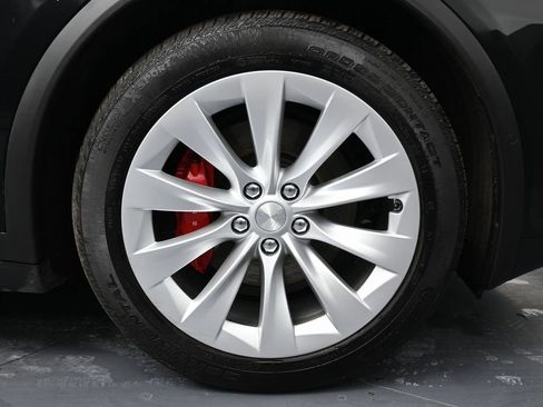 Used 2021 Tesla Model X Performance image 13