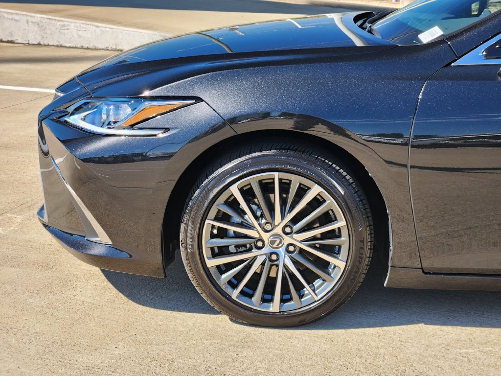 Certified 2025 Lexus ES 350 w/ Premium Package FWD image 8