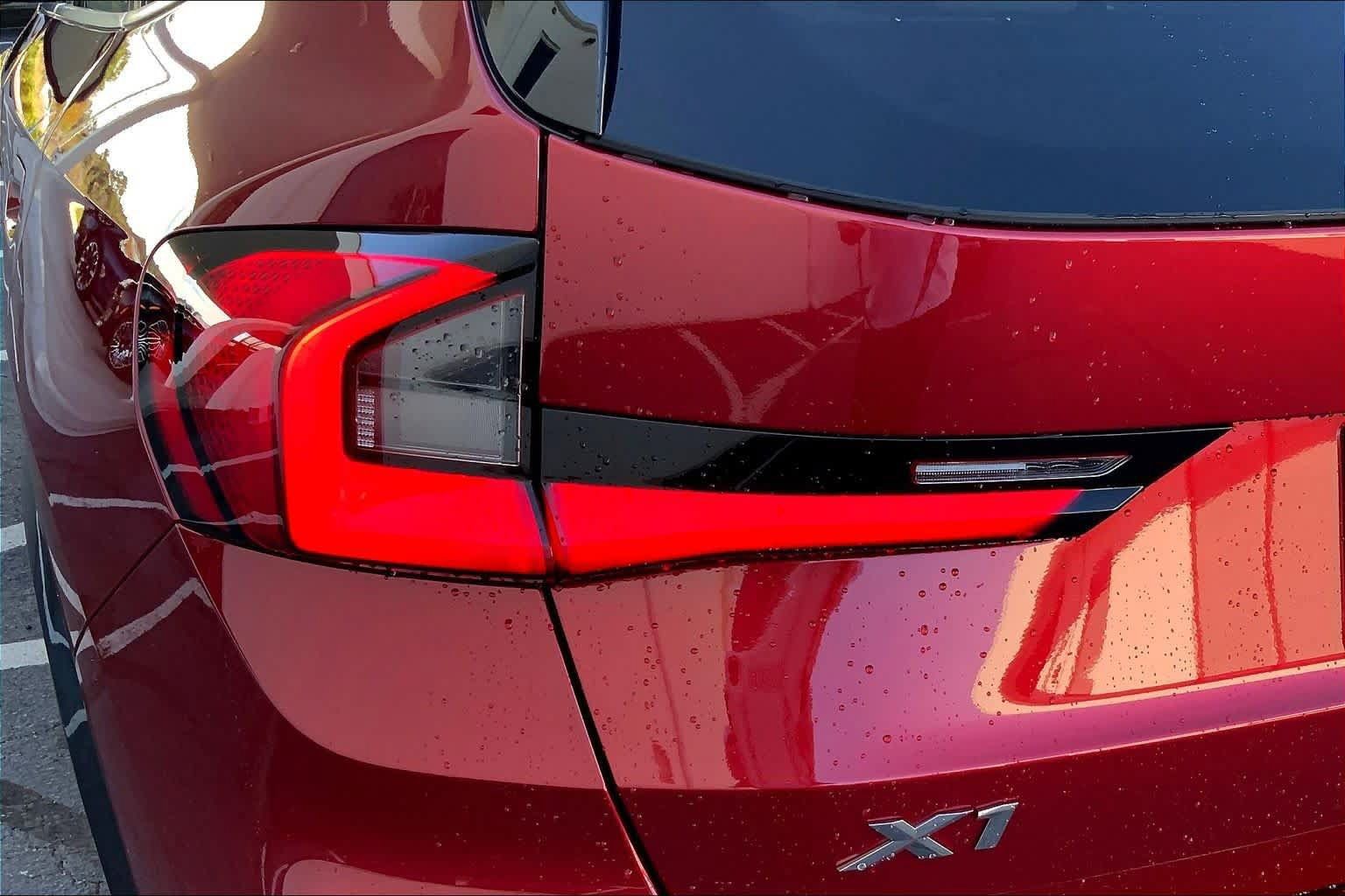New 2026 BMW X1 xDrive28i w/ Technology Package AWD/4WD image 15