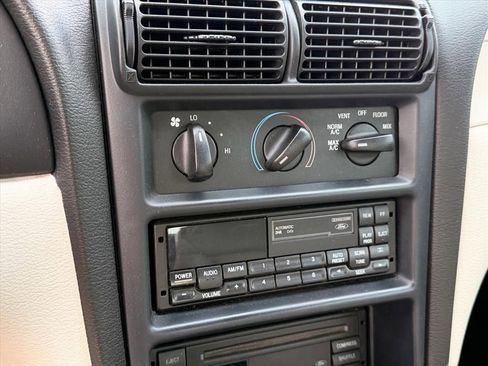 Used 1996 Ford Mustang GT RWD image 22