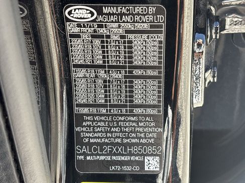 Used 2020 Land Rover Discovery Sport SE R-Dynamic image 34