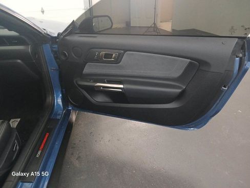 Used 2019 Ford Mustang Shelby GT350 w/ Technology Package image 14