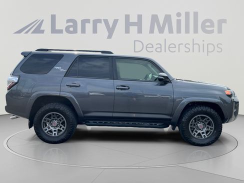 Used 2020 Toyota 4Runner TRD Off-Road Premium w/ Moonroof Package AWD/4WD image 6