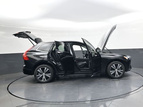 Used 2023 Volvo XC60 B5 Ultimate AWD/4WD image 39