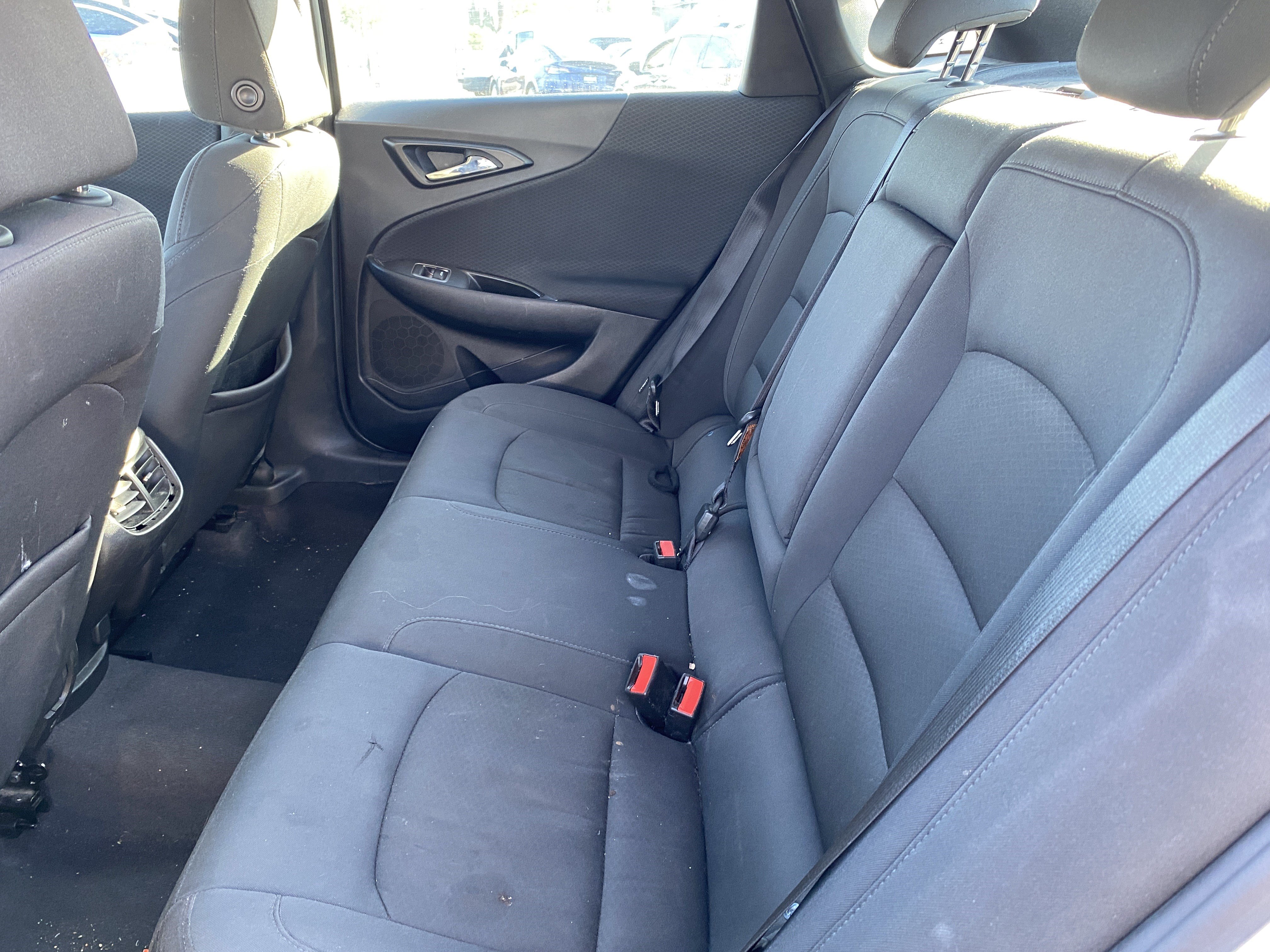 Used 2017 Chevrolet Malibu LT FWD image 16