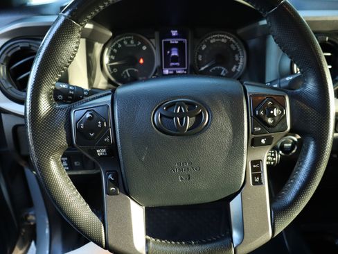 Used 2019 Toyota Tacoma TRD Off-Road AWD/4WD image 21