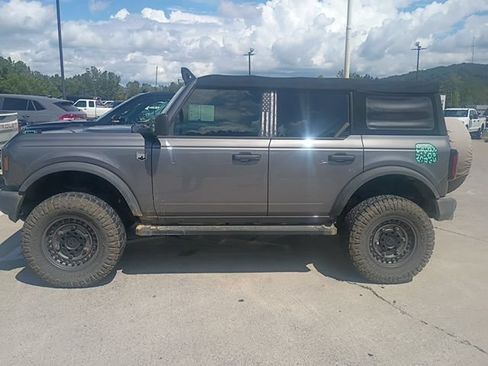 Used 2021 Ford Bronco Big Bend AWD/4WD image 9