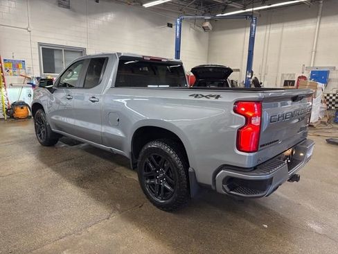 Used 2024 Chevrolet Silverado 1500 RST w/ Dark Appearance Package image 4