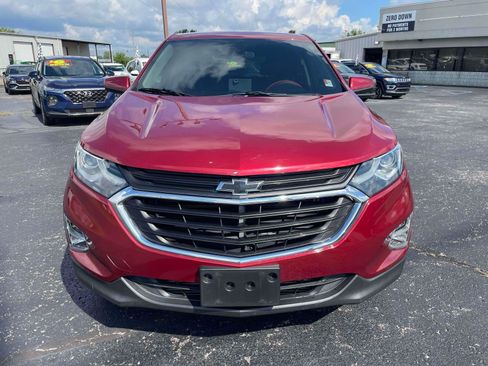 Used 2018 Chevrolet Equinox LT FWD image 2