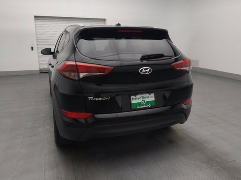 Used 2016 Hyundai Tucson SE w/ Option Group 02 FWD image 6