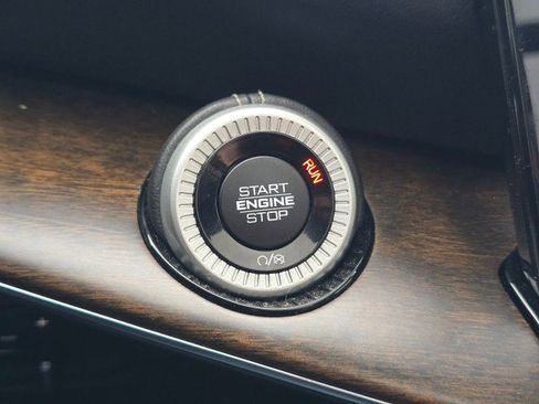 Used 2022 Jeep Grand Wagoneer Series I w/ HD Trailer Tow Package image 35