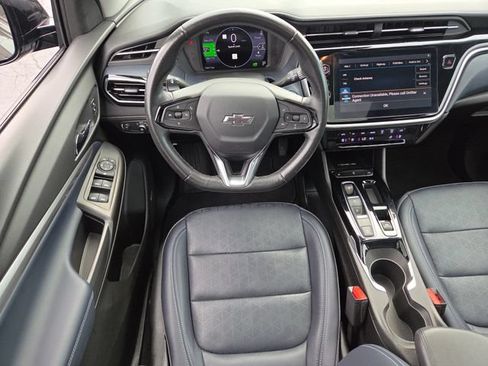 Used 2022 Chevrolet Bolt EUV Premier w/ Sun & Sound Package FWD image 27