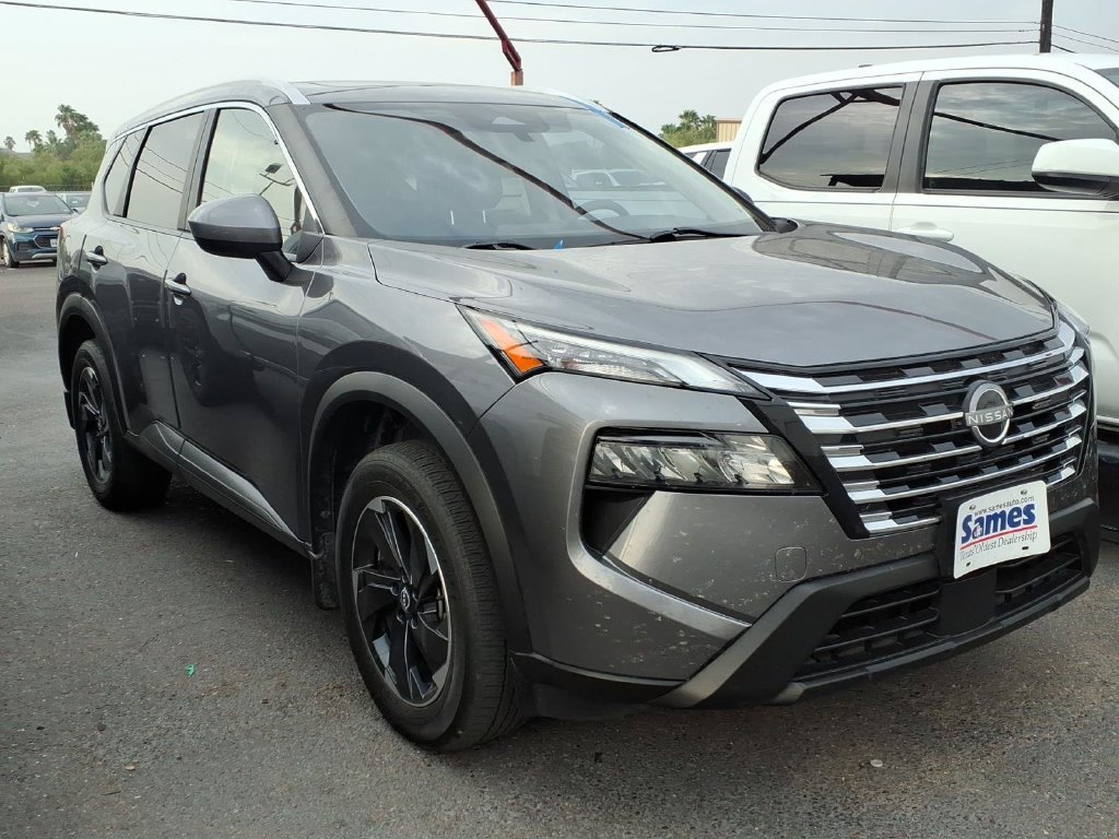 Used 2024 Nissan Rogue SV w/ SV Premium Package FWD image 1