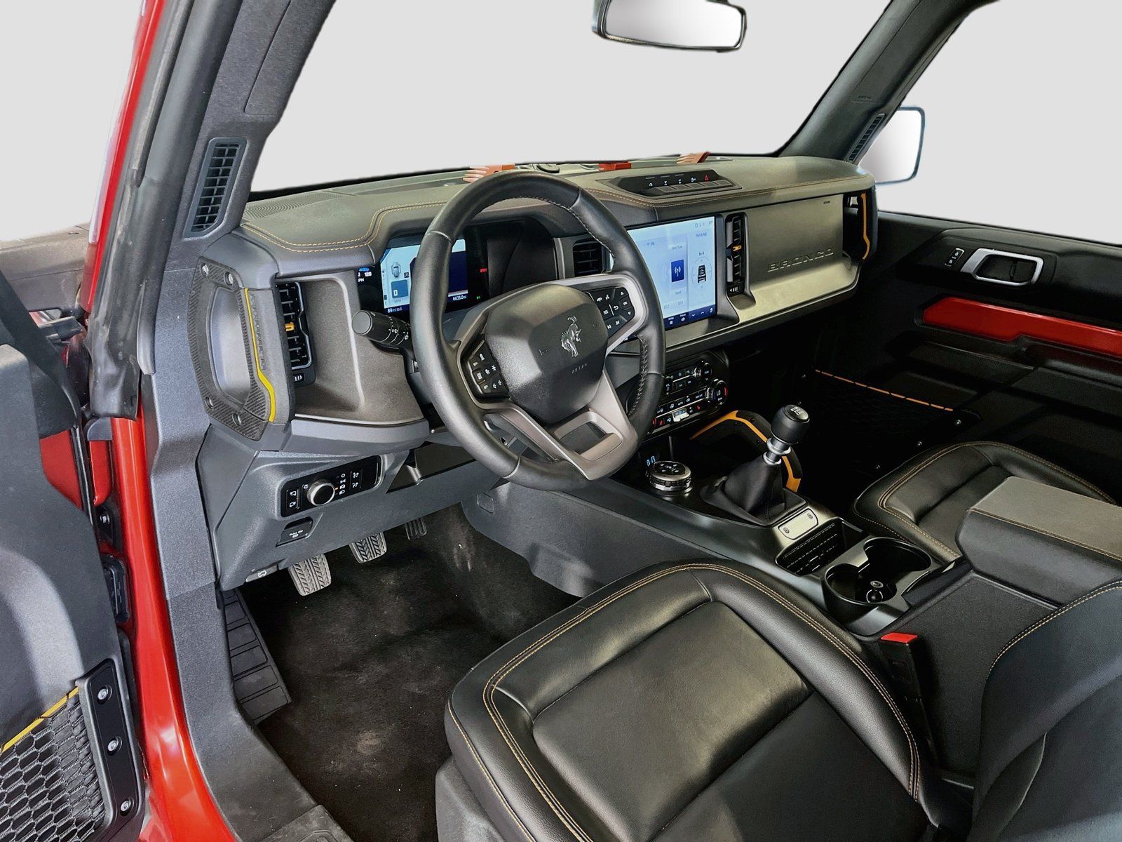 Used 2024 Ford Bronco Badlands w/ Sasquatch Package AWD/4WD image 9