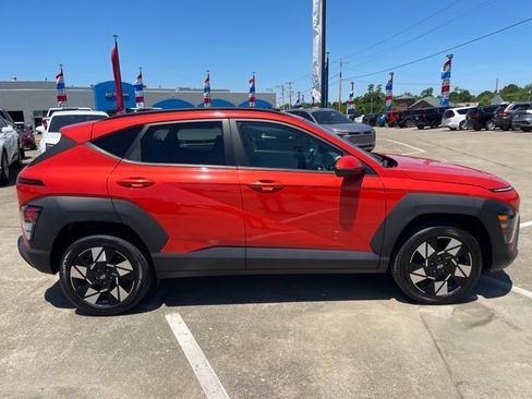 Used 2025 Hyundai Kona SEL AWD/4WD image 8