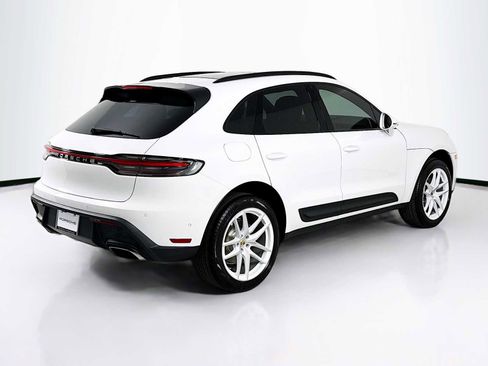 New 2026 Porsche Macan image 9