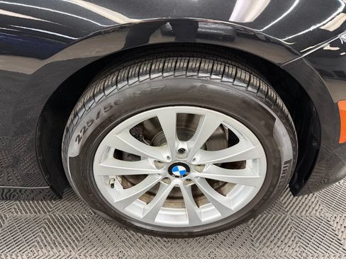 Used 2018 BMW 320i Sedan RWD image 18