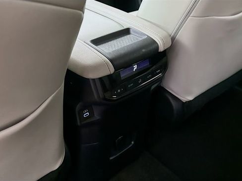 Used 2024 Toyota Grand Highlander FWD image 25