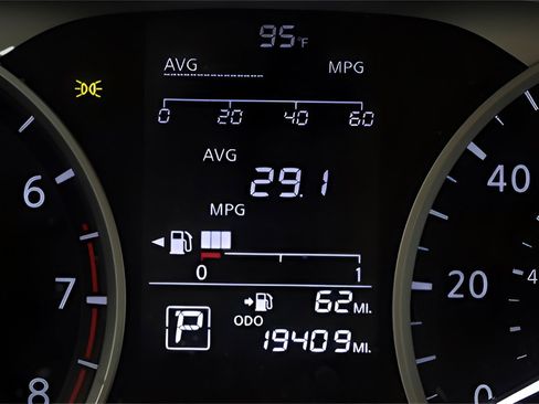 Used 2023 Nissan Kicks S image 23