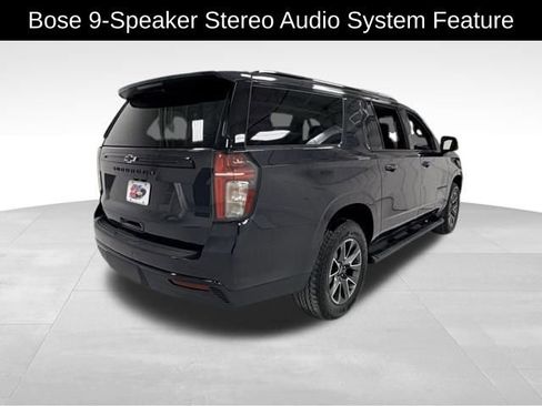 Certified 2024 Chevrolet Suburban Z71 w/ Luxury Package image 6