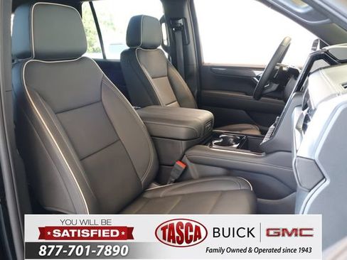 Used 2026 GMC Yukon Elevation AWD/4WD image 25