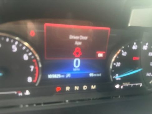 Used 2020 Ford Explorer XLT w/ Equipment Group 202A AWD/4WD image 16