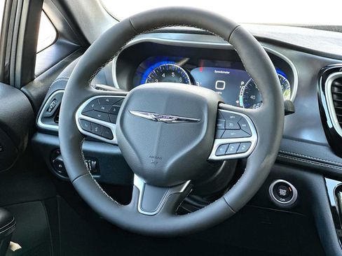 New 2026 Chrysler Pacifica Select FWD image 27