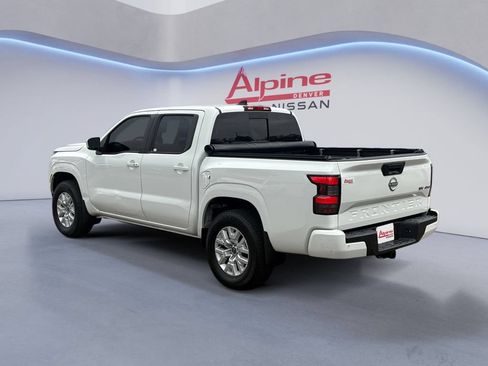 Used 2024 Nissan Frontier SV w/ SV Convenience Package AWD/4WD image 3