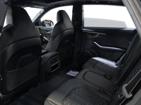 Used 2023 Audi RS Q8 w/ Black Optic Package image 39
