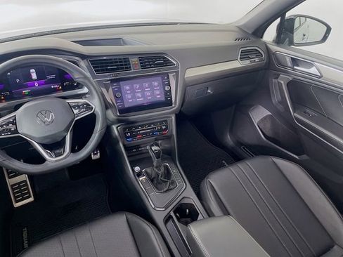 Used 2022 Volkswagen Tiguan SE R-Line FWD image 24