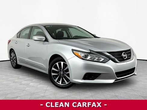 Used 2016 Nissan Altima 2.5 SV FWD image 3