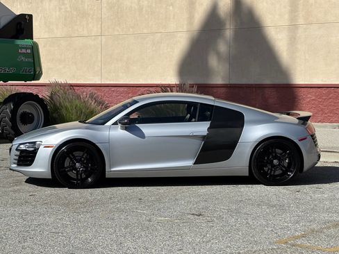 Used 2008 Audi R8 V8 image 4
