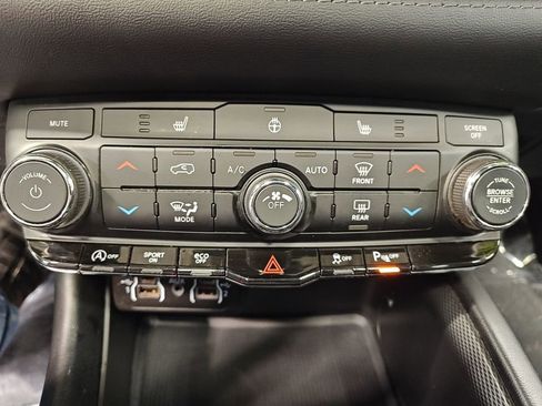 Used 2021 Dodge Durango GT image 24