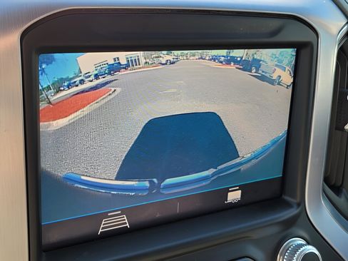 Used 2022 GMC Sierra 1500 Elevation image 27