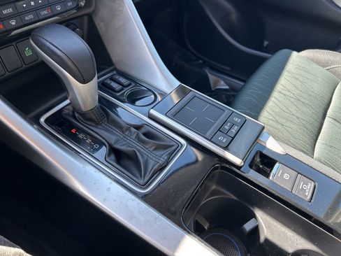 Used 2020 Mitsubishi Eclipse Cross SE image 38