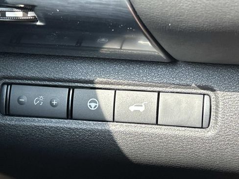 New 2026 Nissan Pathfinder SL FWD image 25
