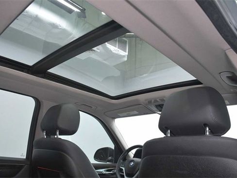 Used 2018 BMW X5 sDrive35i image 16