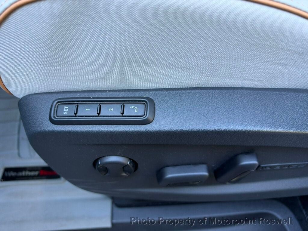 Used 2025 Volkswagen ID. Buzz 1st Edition AWD/4WD image 44
