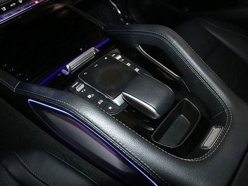 Used 2022 Mercedes-Benz GLE 350 4MATIC image 23