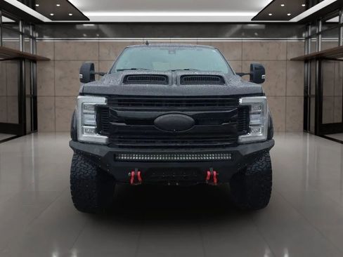 Used 2019 Ford F250 Lariat w/ Lariat Ultimate Package image 4