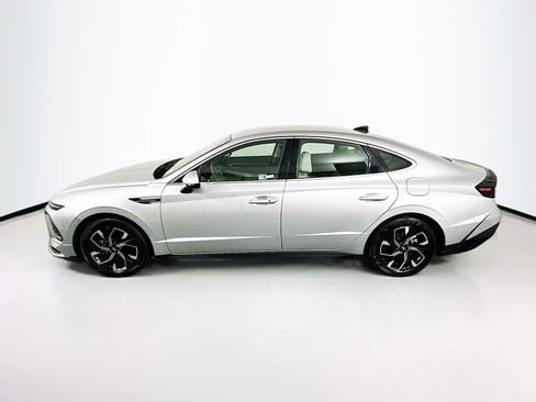 Used 2025 Hyundai Sonata SEL FWD image 4