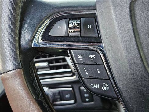 Used 2020 Lincoln Navigator Reserve w/ Luxury Package image 13