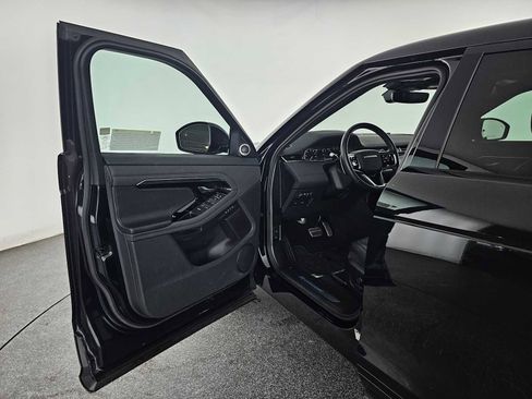 Used 2023 Land Rover Range Rover Evoque R-Dynamic SE image 19