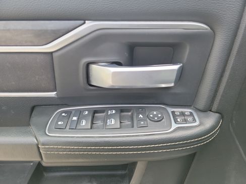 Used 2024 RAM 3500 Big Horn AWD/4WD image 16